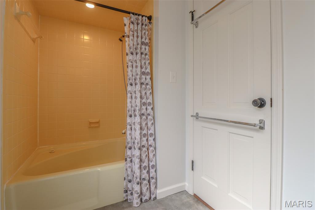 Kings Pond Road - Residential