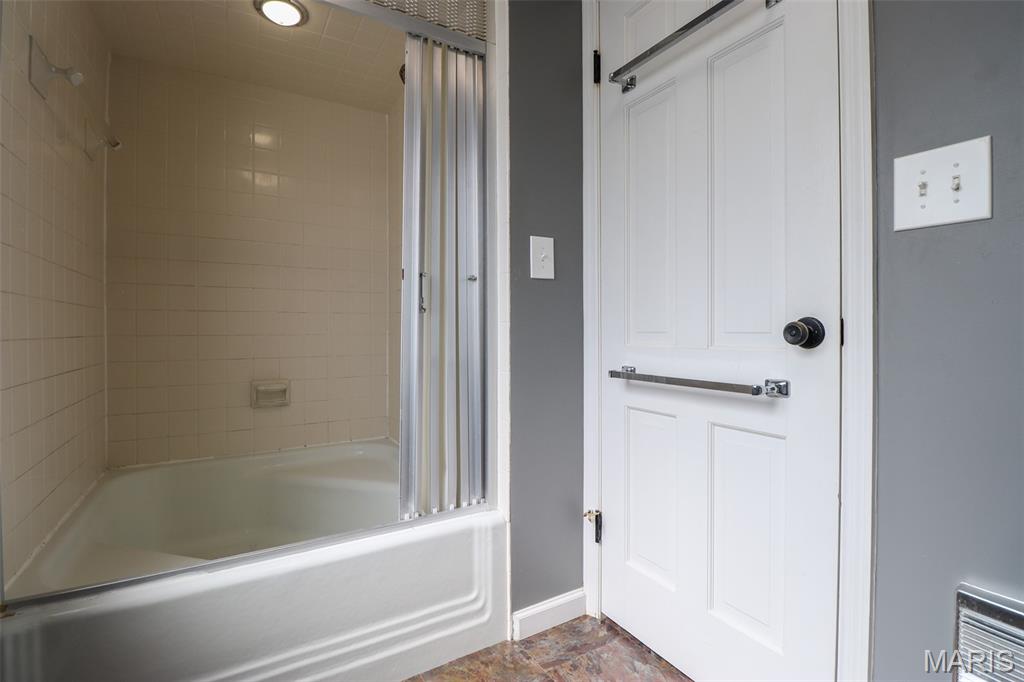 Kings Pond Road - Residential