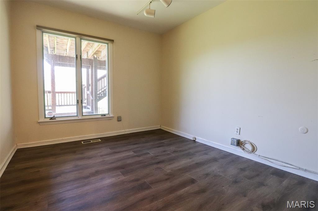 Kings Pond Road - Residential