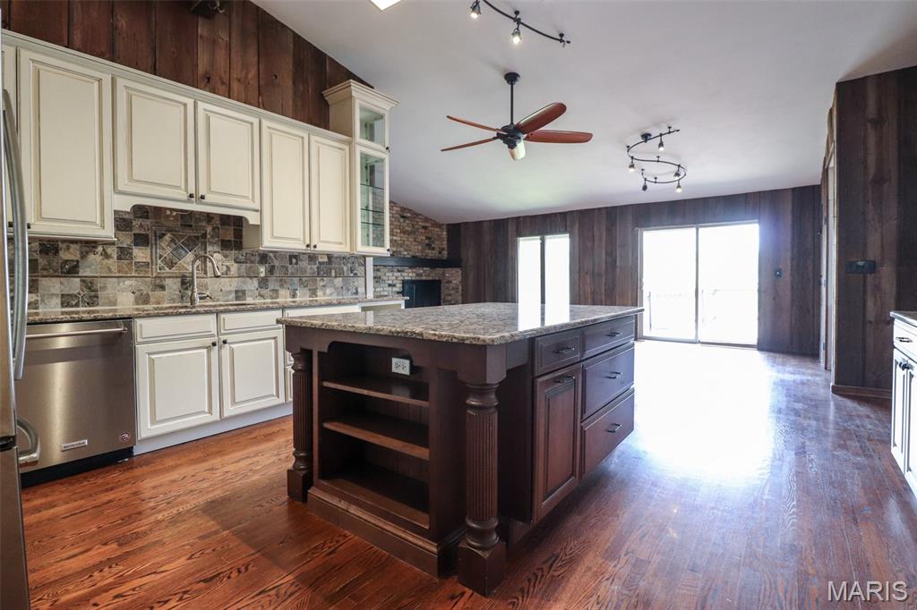 Kings Pond Road - Residential