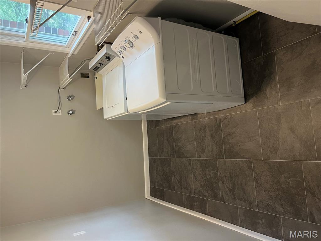 Oak Lake Estates - Residential Lease