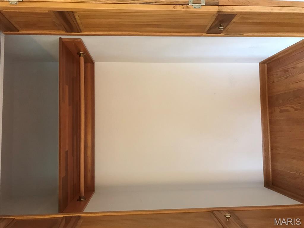 Oak Lake Estates - Residential Lease