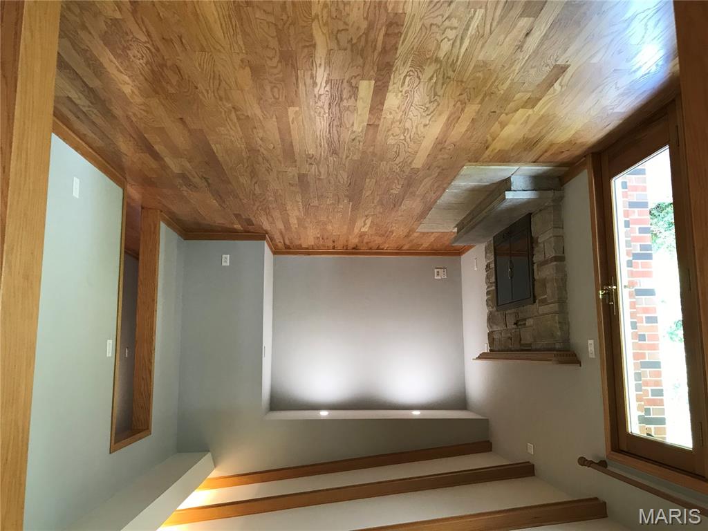 Oak Lake Estates - Residential Lease