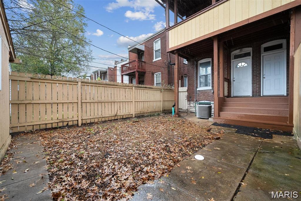 St Louis Commons Add - Residential