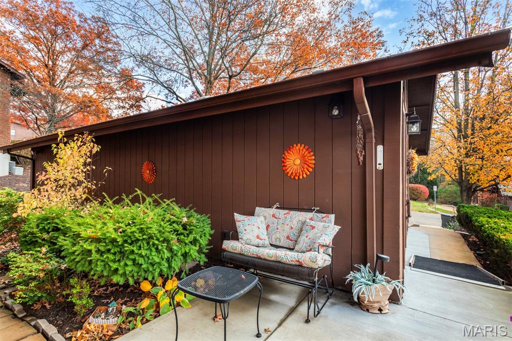 2005 Meadowtree Lane