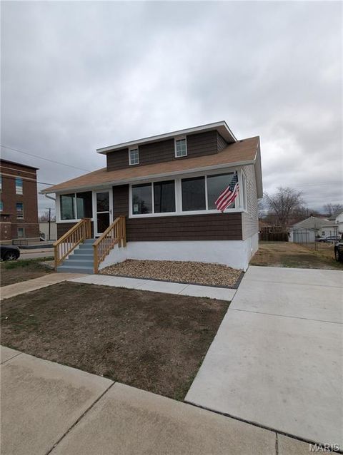 401 E Acton Avenue Wood River IL 62095