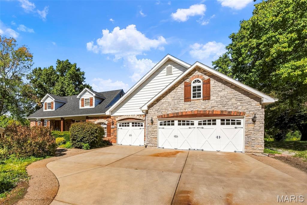 3029 Rockwood Trail