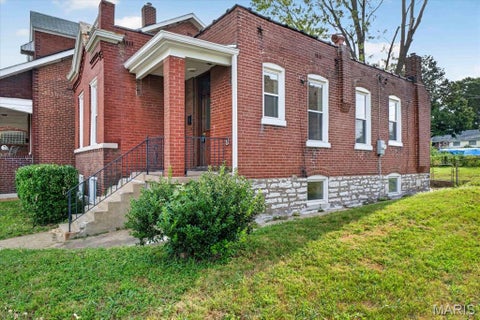 Photo of 5216 Morganford Road, St Louis, MO 63116 (MLS # 26060205)