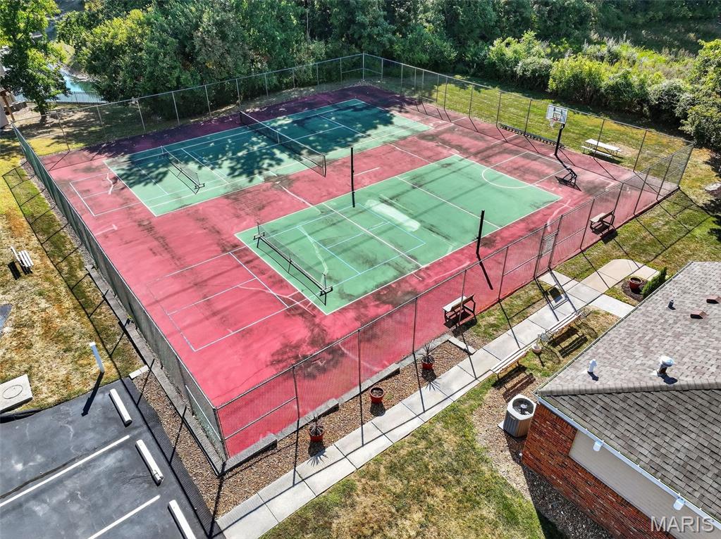 Hickory Sound Condo I Ph I - Residential