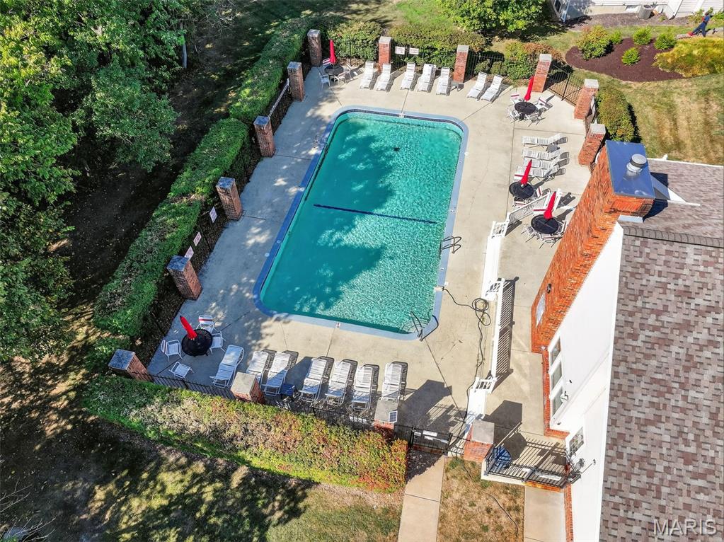 Hickory Sound Condo I Ph I - Residential