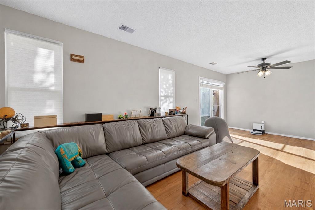 Hickory Sound Condo I Ph I - Residential