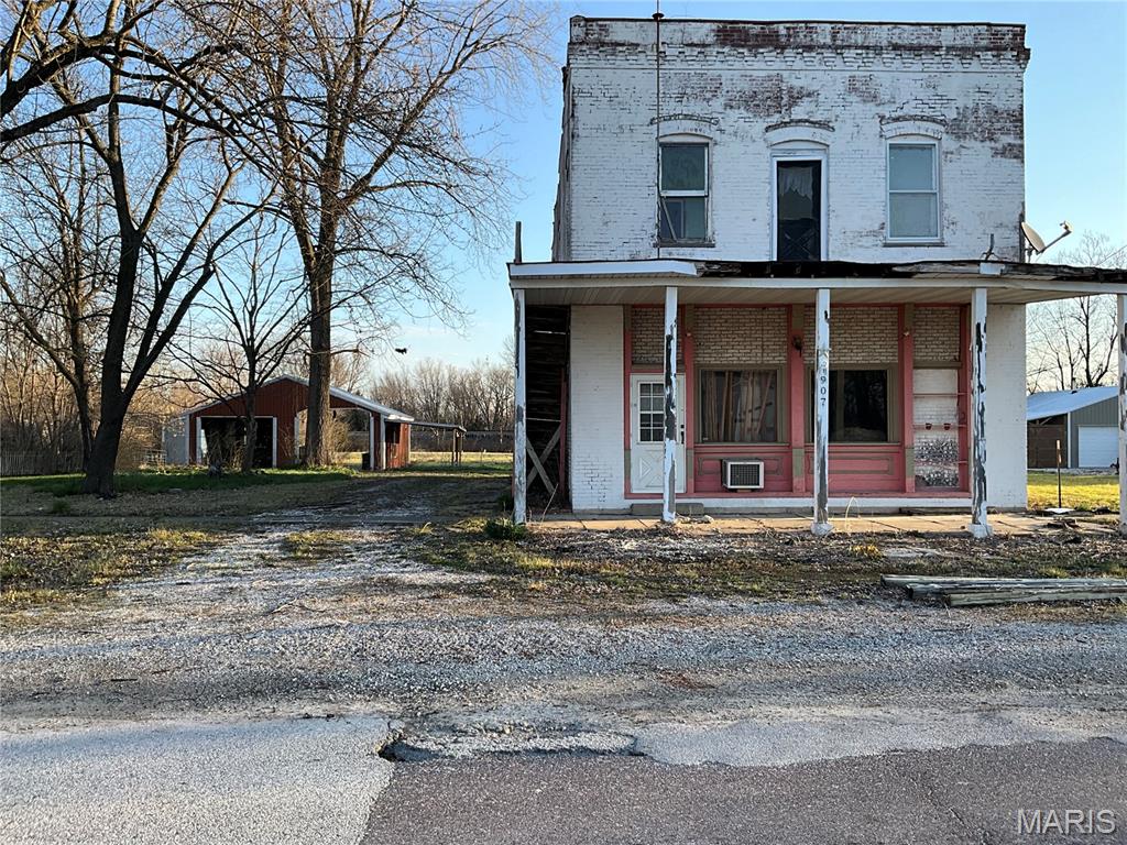 901 Boooneslick Road