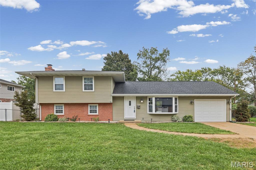 1104 N Yale Drive