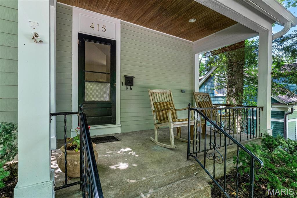 415 Oak Street