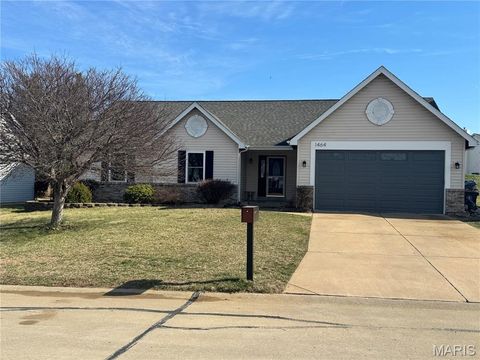 Photo of 1464 Snowbird Lane, OFallon, MO 63366 (MLS # 26010680)