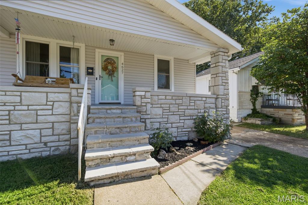 Photo of 4627 Tiemann Avenue, St Louis, MO 63123 (MLS # 26049720)