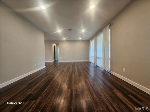 Tiny photo for 1539 Papillon Drive, Creve Coeur, MO 63146 (MLS # 26027028)