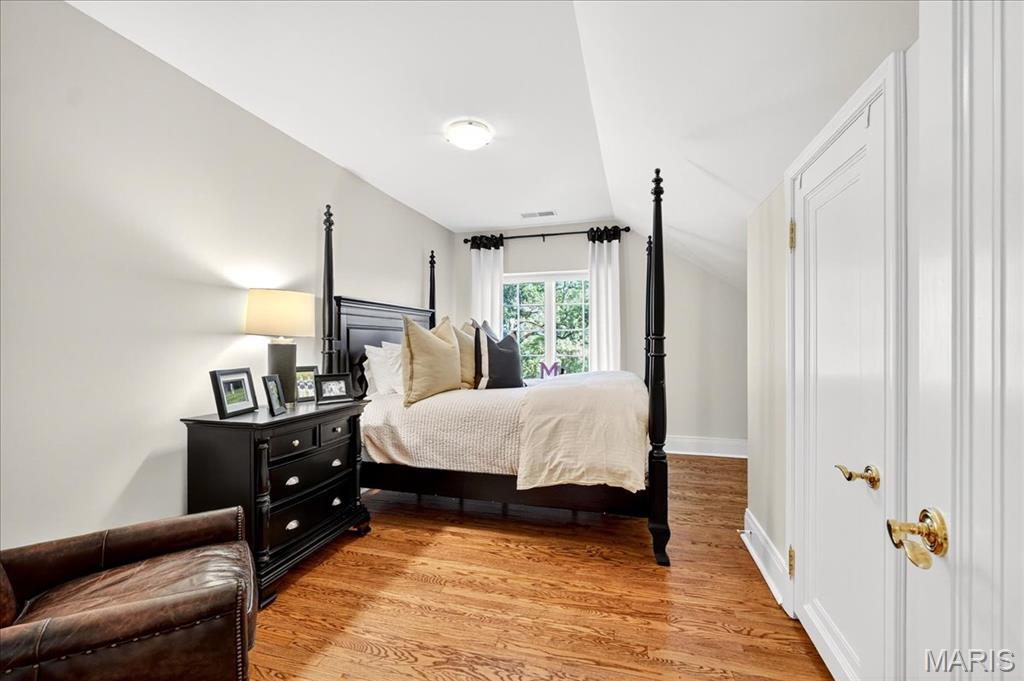 Summit Tr - Residential