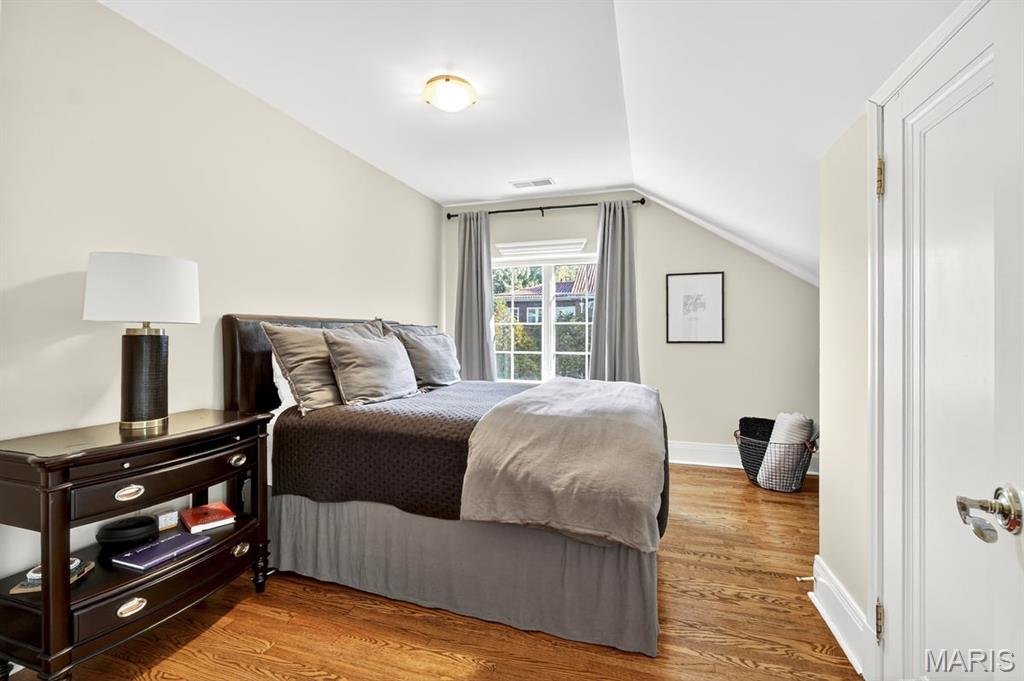 Summit Tr - Residential