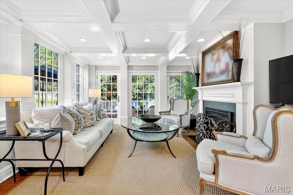 Summit Tr - Residential