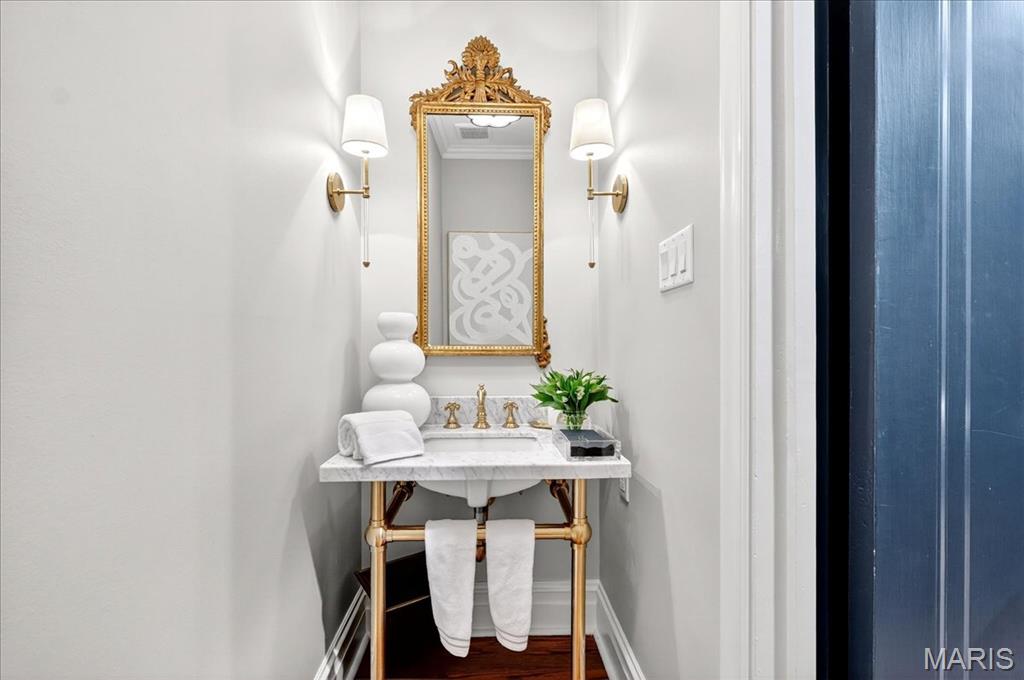 Summit Tr - Residential