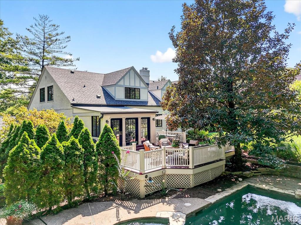 Summit Tr - Residential