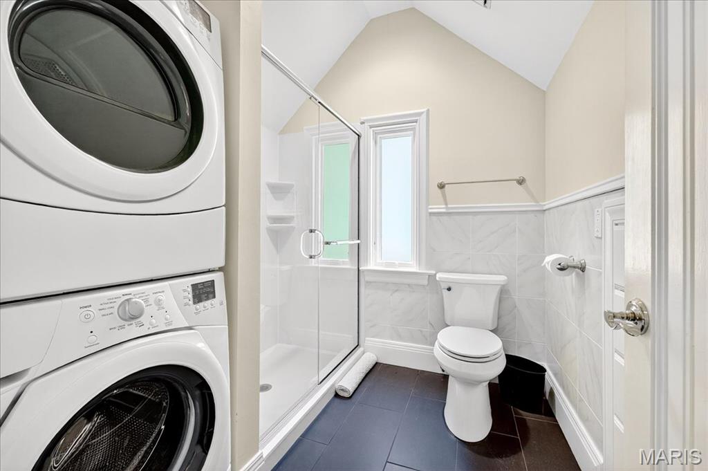 Summit Tr - Residential