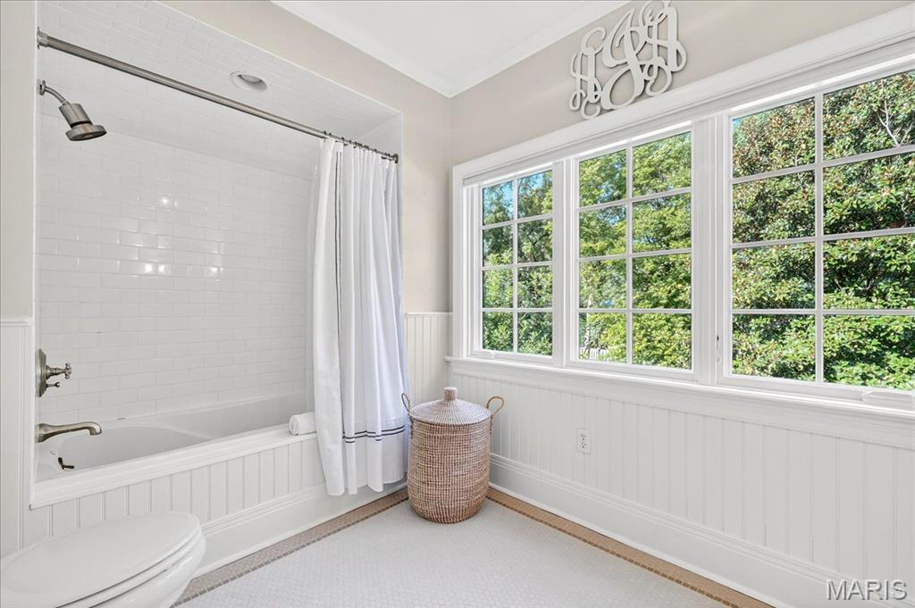 Summit Tr - Residential