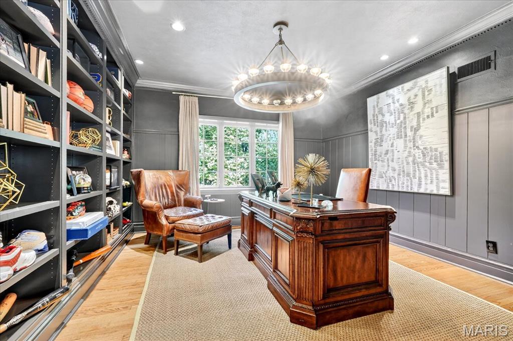 Summit Tr - Residential