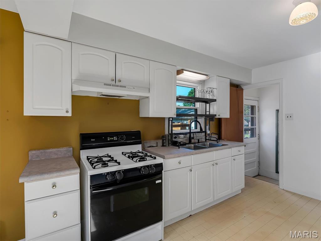 Mc Neary Manor - Residential