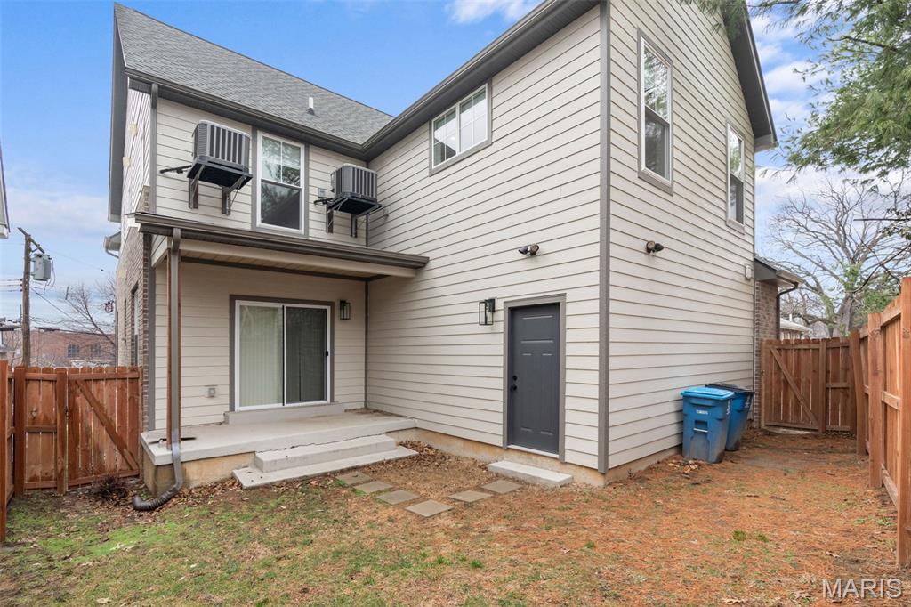 Floria Place - Residential