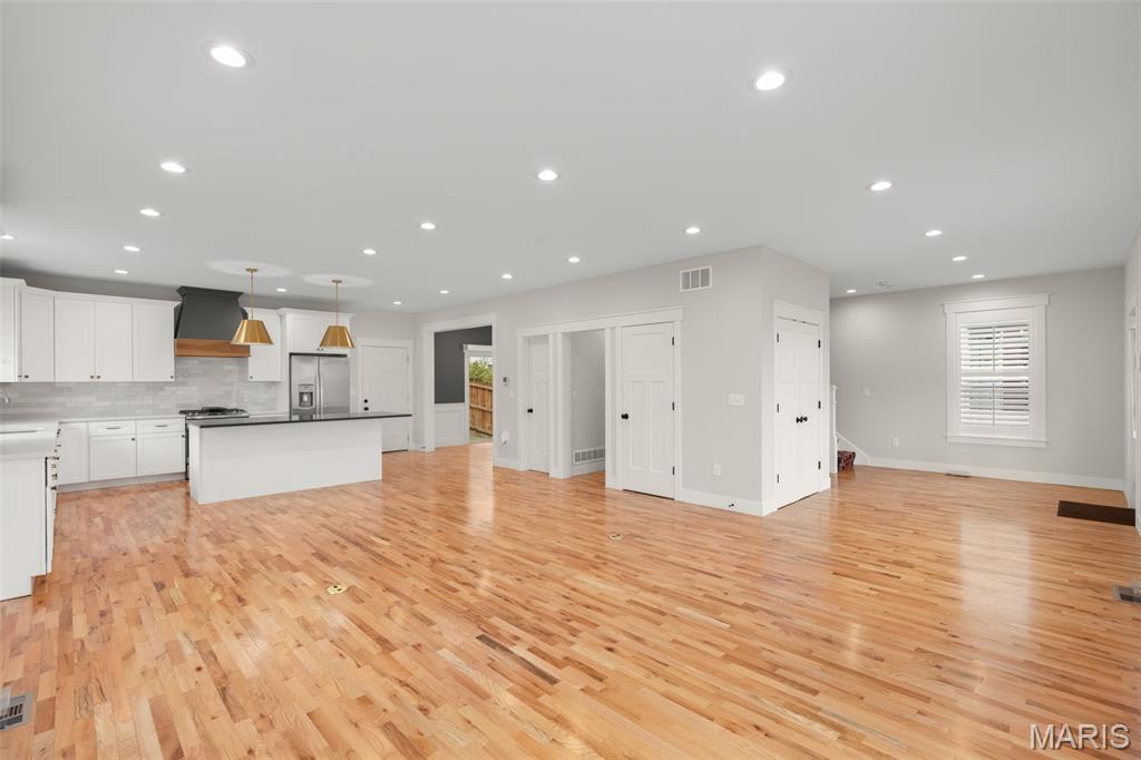 Floria Place - Residential