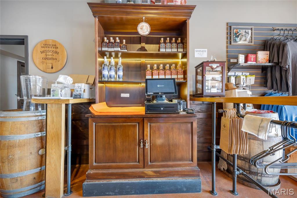 East Wharf Street - Commercial Sale