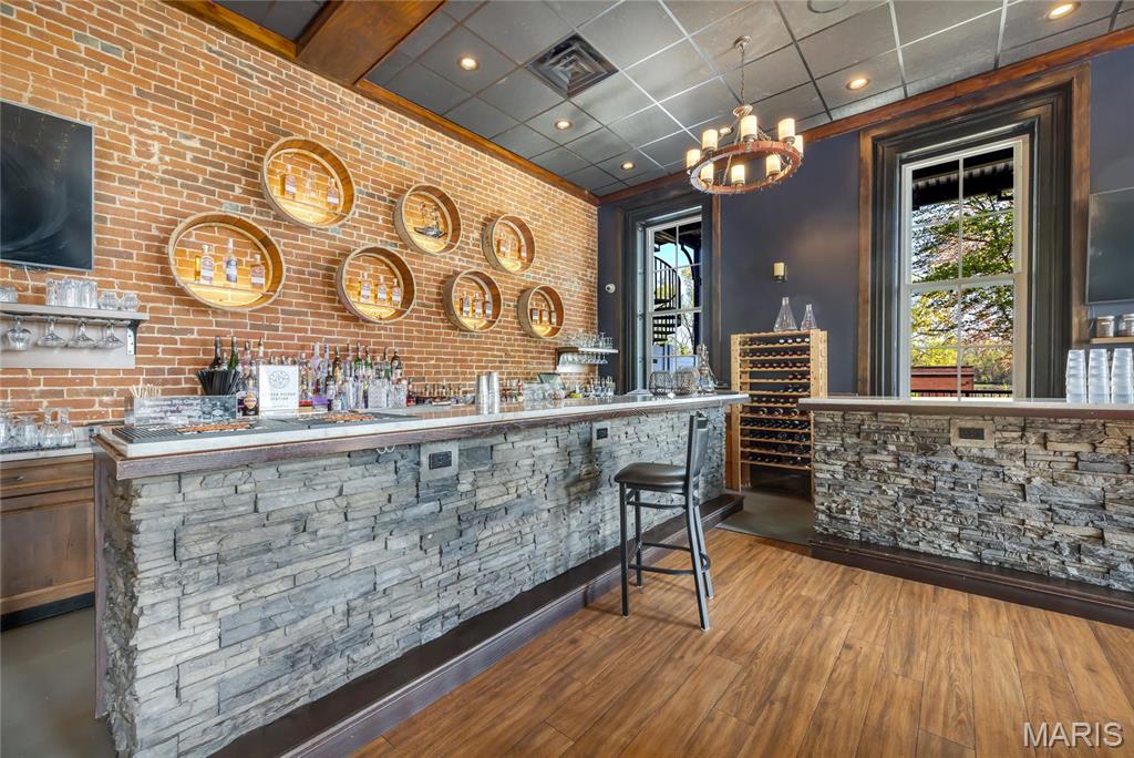 East Wharf Street - Commercial Sale