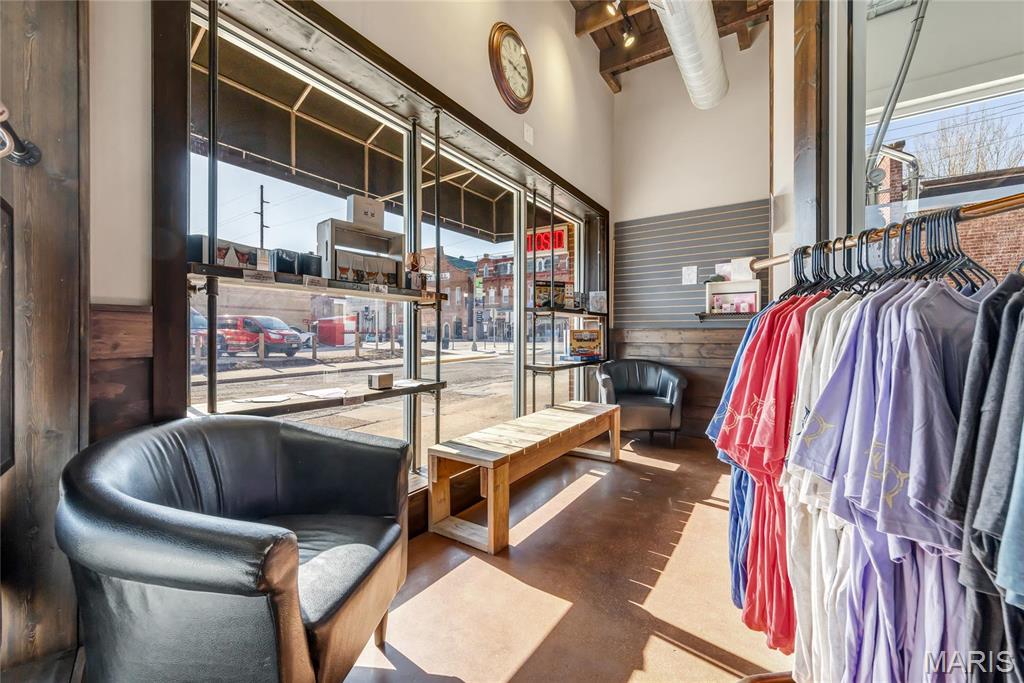 East Wharf Street - Commercial Sale