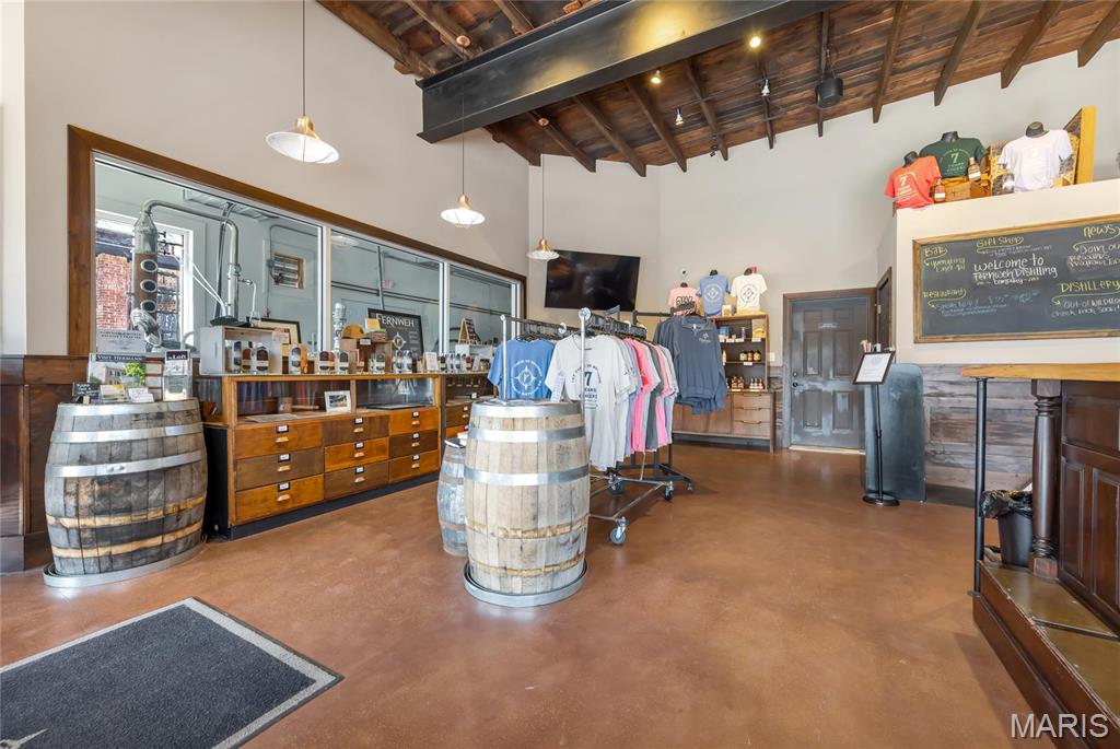 East Wharf Street - Commercial Sale