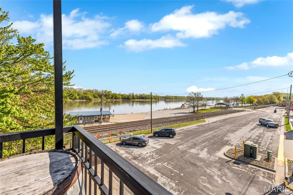 East Wharf Street - Commercial Sale