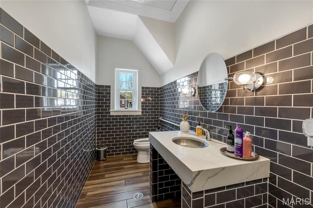 East Wharf Street - Commercial Sale