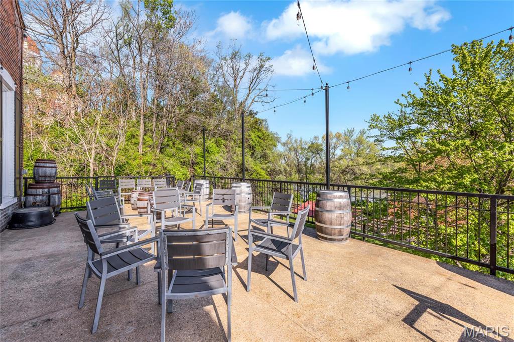 East Wharf Street - Commercial Sale