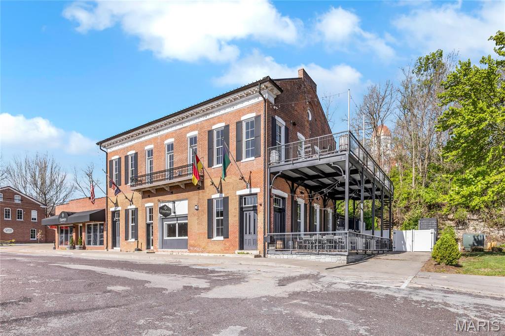 East Wharf Street - Commercial Sale
