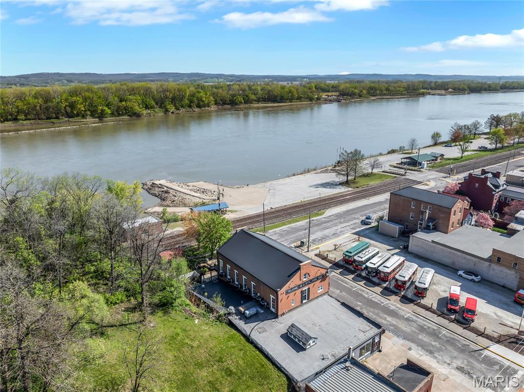 East Wharf Street - Commercial Sale