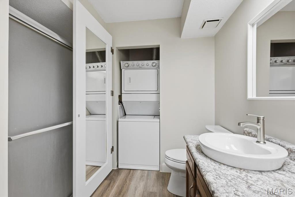 Parkside Condo Tr B - Residential