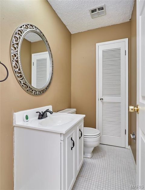 Tiny photo for 15215 Golden Rain Drive, Chesterfield, MO 63017 (MLS # 25072536)