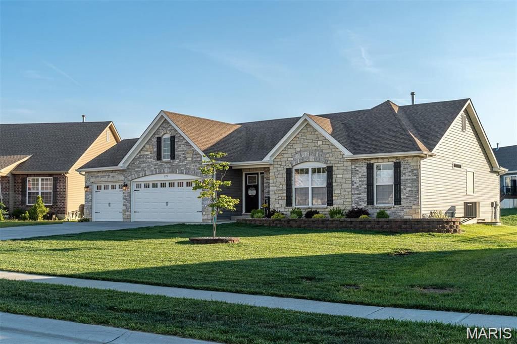 Photo of 725 Galveston Court, Moscow Mills, MO 63362 (MLS # 26020198)