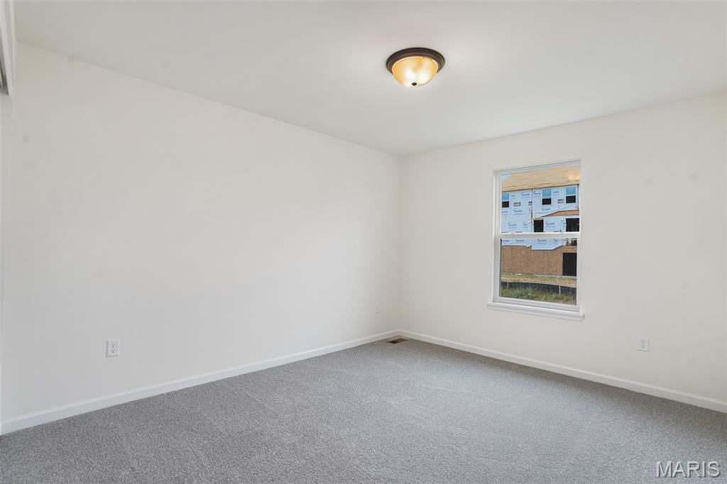 1045 Bloomfield Drive