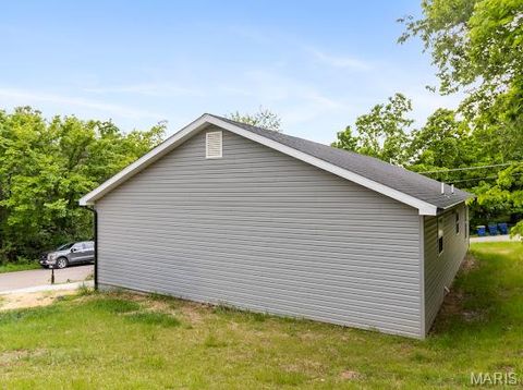 Tiny photo for 400 East Plattin Street, De Soto, MO 63020 (MLS # 26028855)