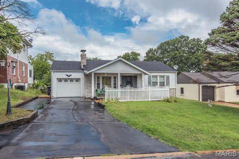 Photo of 9211 Alpine Drive, Affton, MO 63123 (MLS # 26048930)
