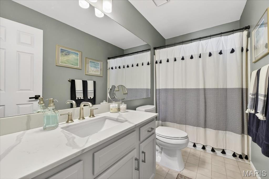 New England Village 5 - Residential