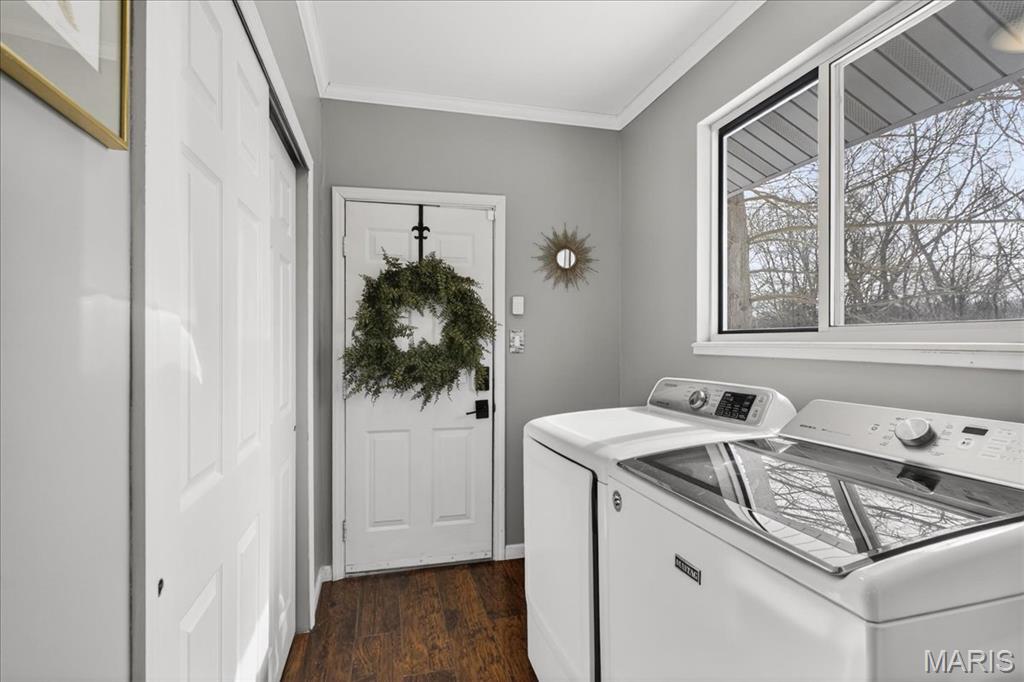 New England Village 5 - Residential