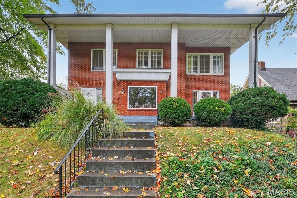 Photo of 9914 Parkway Drive, St Louis, MO 63137 (MLS # 25073415)